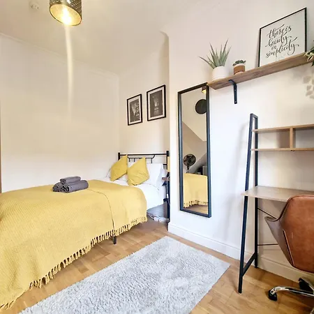 Entire London Apartment Near Canary Wharf Exterior photo